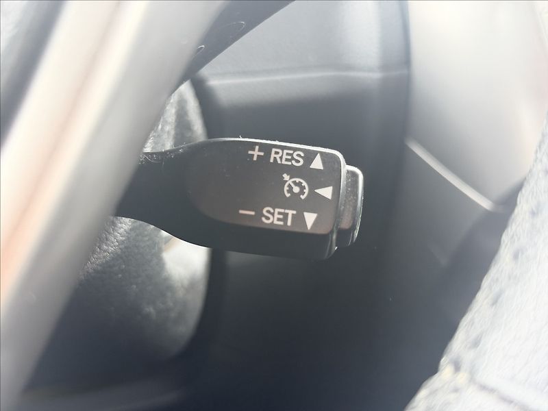 Toyota Verso 2,0 D-4D 93kW DIGIKLIMA 6KVALT - fotka 12 z 26