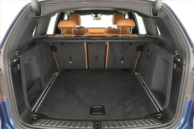 BMW X3 (2018) Luxury line xDrive20d - fotka 11 z 20