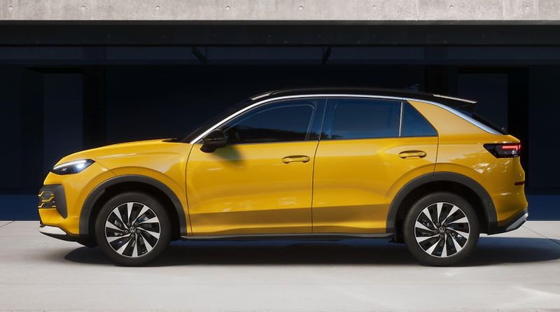 Volkswagen T-Roc 1,5 eTSI 85 kW 7DSG - fotka 2 z 4
