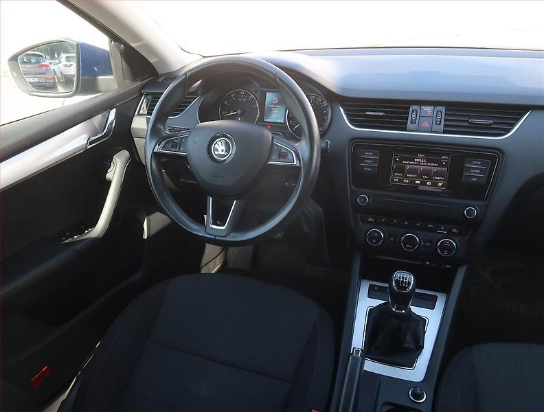 Škoda Octavia (2016) Style 1.2 TSI, Tempomat - fotka 7 z 19
