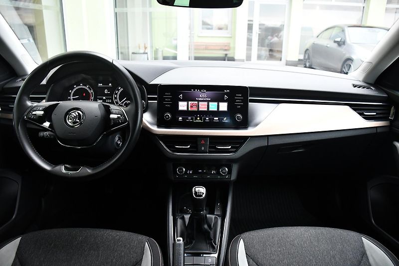 Škoda Scala 1.0TSi 81kW STYLE  - fotka 5 z 38