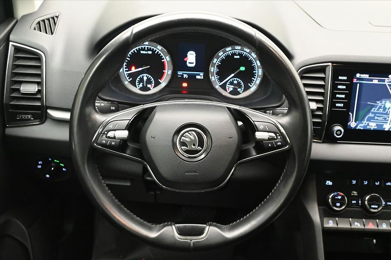 Škoda Karoq 1,5 TSI 110kW DSG Business Zár - fotka 18 z 31