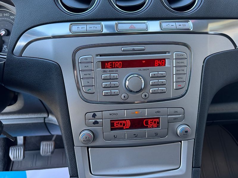 Ford S-MAX (2008) 2.0 TDCi Titanium - fotka 20 z 29