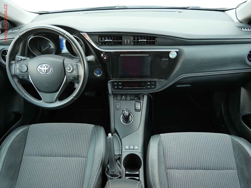 Toyota Auris (2017) 1.8 i, 1.maj,ČR, AT, LED - fotka 8 z 28