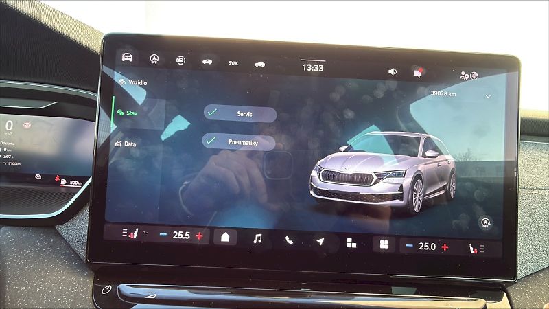 Škoda Octavia (2024) COMBI TOP SELECTION 2,0 TDI 11 - fotka 20 z 22