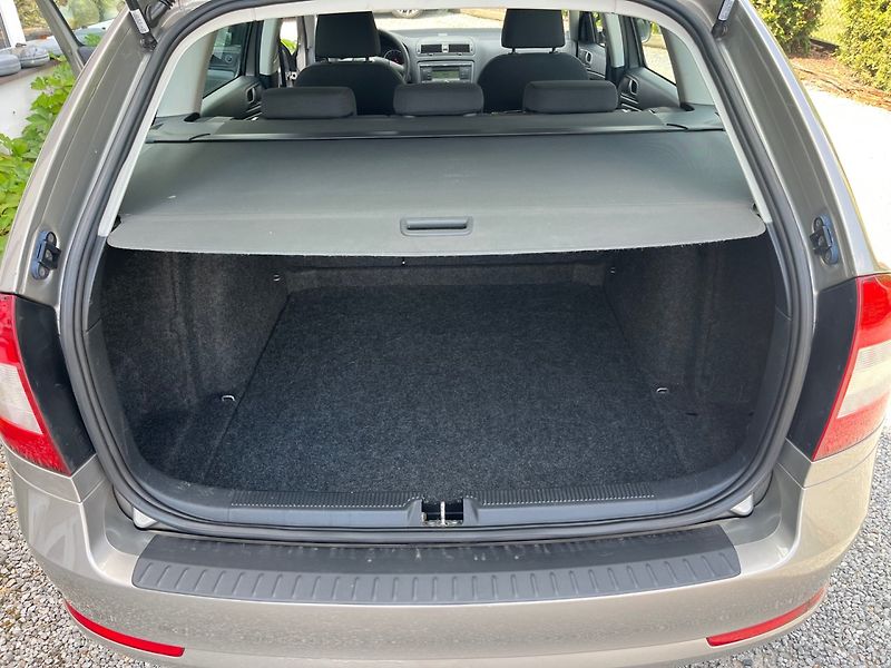 Škoda Octavia (2012) 1.2 TSI - fotka 11 z 27