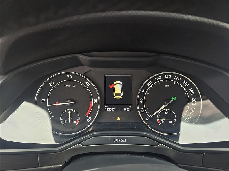 Škoda Superb III 2,0TDi 1KW DSG STYLE - fotka 16 z 51