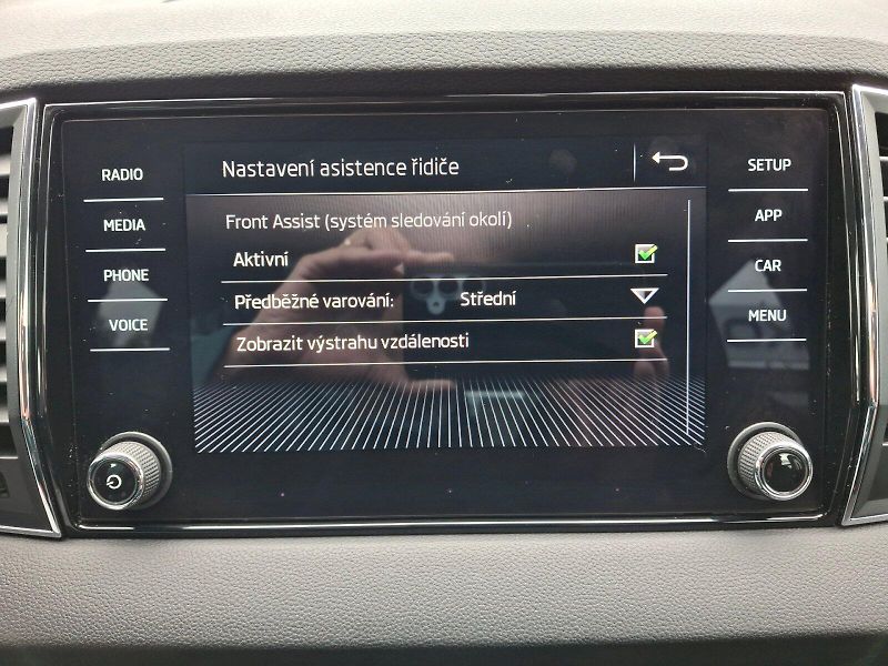 Škoda Karoq (2020) Ambition 1,5TSi 110kW - fotka 17 z 33
