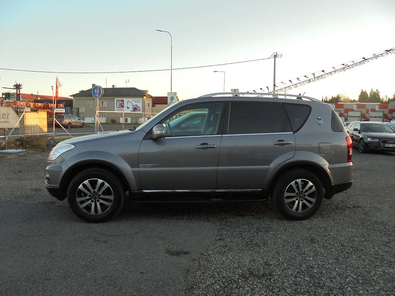 SsangYong Rexton (2015) 2.0 D- AUTOMAT- 4x4 - fotka 4 z 9