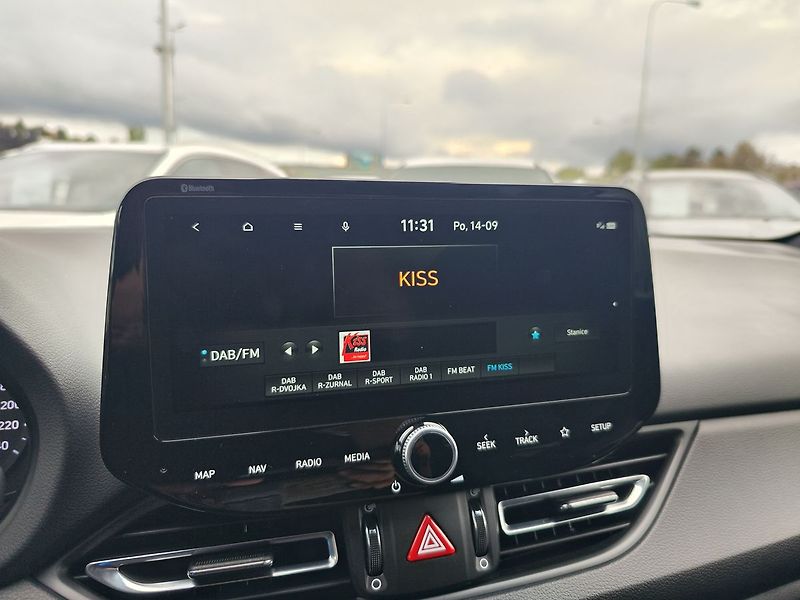 Hyundai i30 1.5 T-GDI/117kW N-Line DCT - fotka 18 z 32