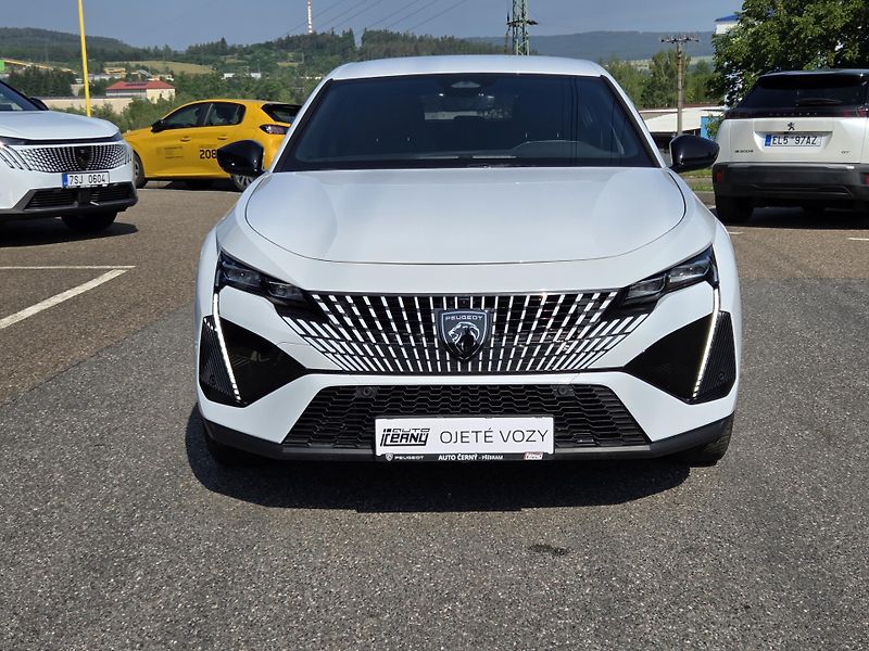 Peugeot 408 (2024) 1.2 PT 130 GT EAT8 - fotka 8 z 36