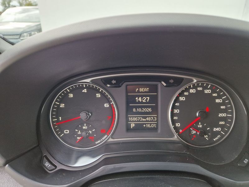 Audi A1 Ambition 1.4TFSI S-Line - fotka 13 z 34