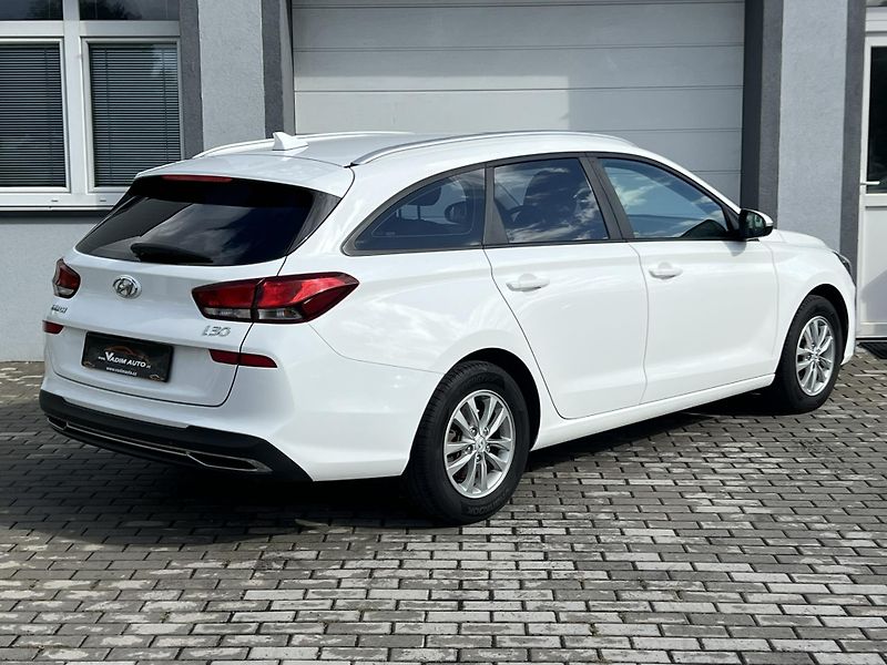 Hyundai i30 (2021) 1.6 CRDI 85KW KAMERA ČR NOVÉ - fotka 4 z 18