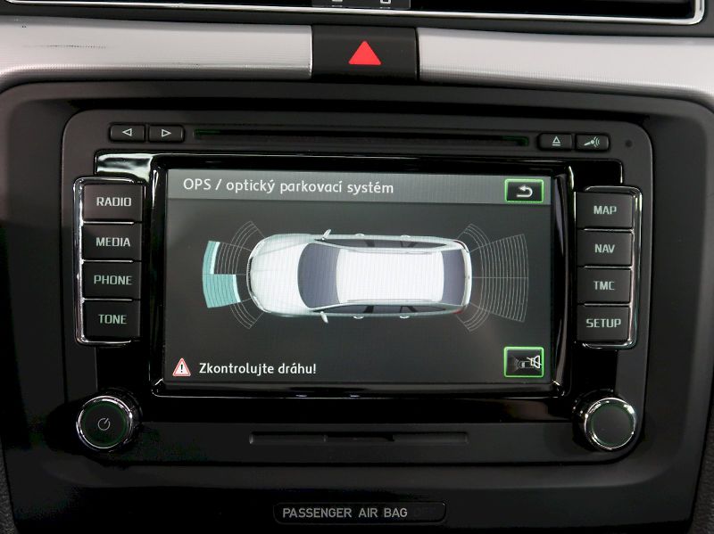Škoda Superb (2013) ELEGANCE 2.0TDI 103KW 4x4 DSG - fotka 27 z 41