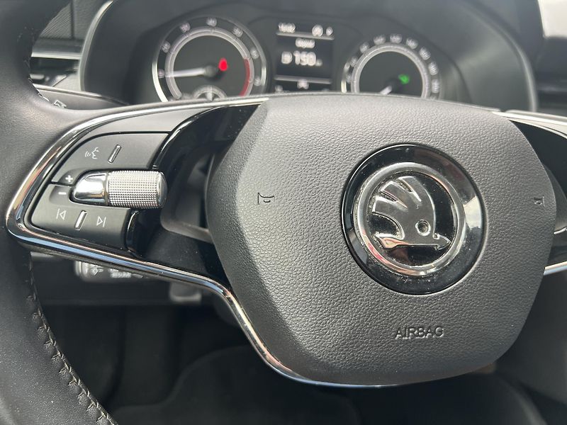 Škoda Kamiq 1.0TSi 81kw KAMERA TAŽNÉ ALU - fotka 15 z 46