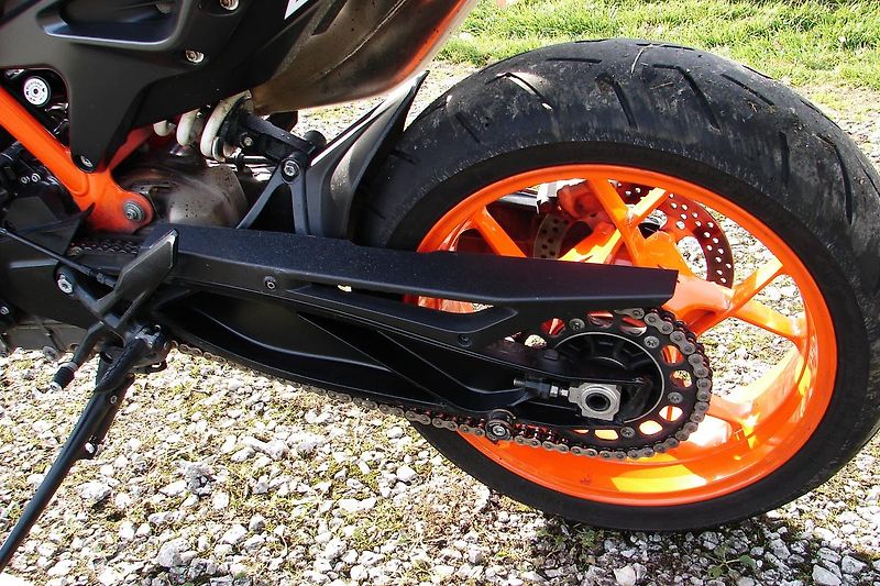 KTM 890 Duke R 121PS ČR 1. maj. - ZADÁNO! - fotka 16 z 34