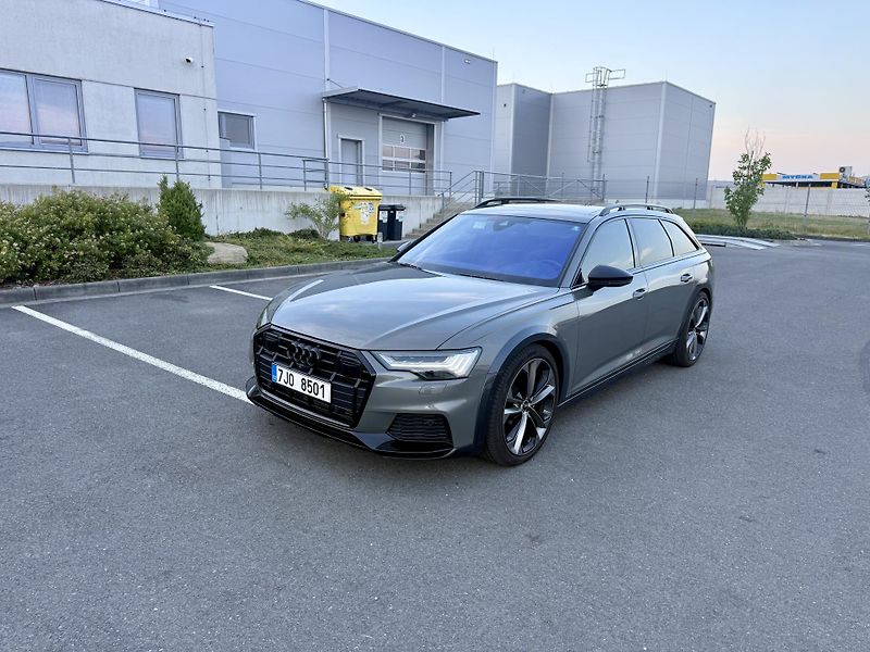 Audi A6 Allroad (2022) A6 55 TFSI  - fotka 2 z 10