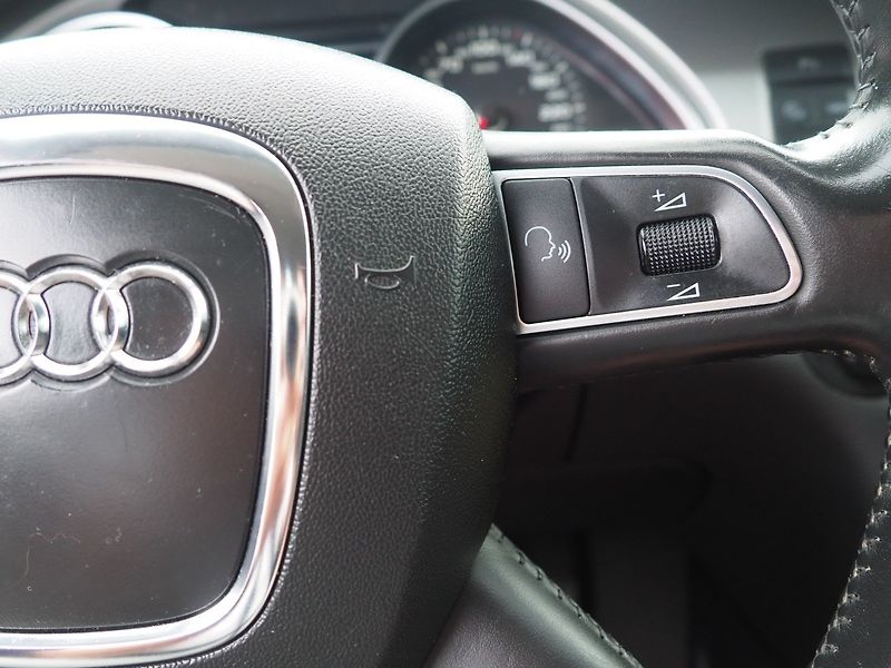 Audi Q7 (2010) 3.0 TDI, 176 kW, Quattro - fotka 25 z 38