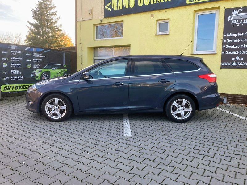 Ford Focus 1,6TDCi (77kW) - fotka 6 z 16
