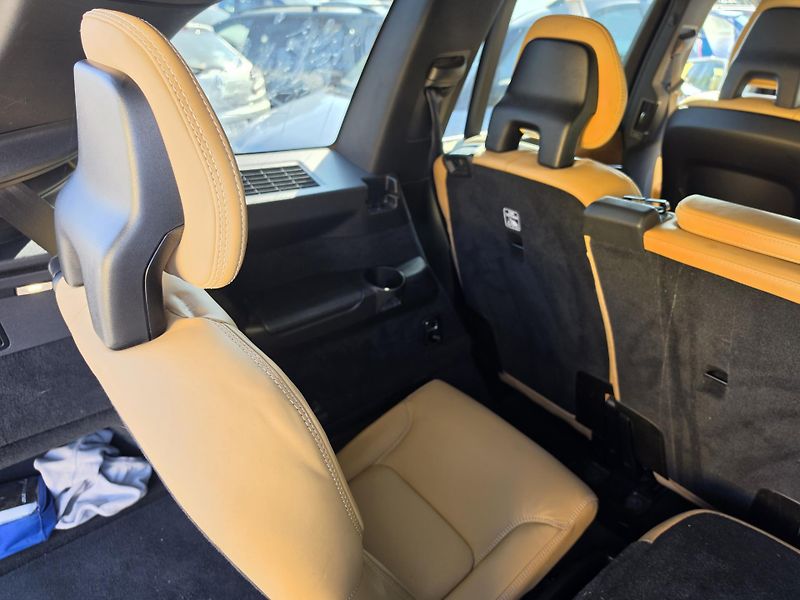 Volvo XC90 2.0D 7 míst TZ  - fotka 20 z 20
