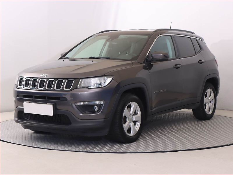 Jeep Compass (2020) 1.4 MultiAir, Serv.kniha - fotka 2 z 22