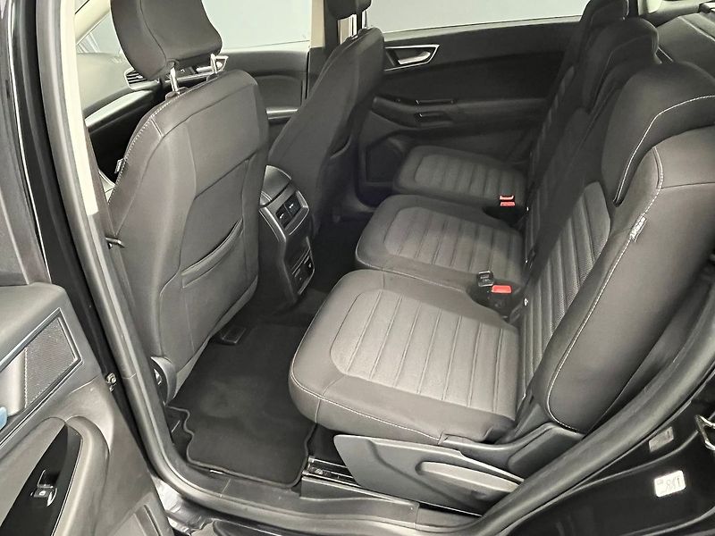 Ford S-MAX 2.5 Duratec HEV TITANIUM - fotka 30 z 57