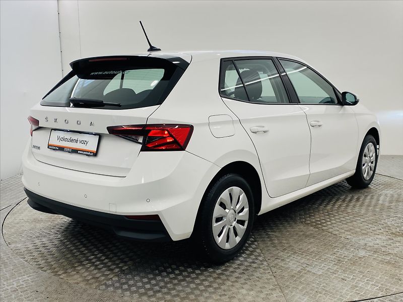 Škoda Fabia 1,0 MPI 48kW Active - fotka 2 z 22