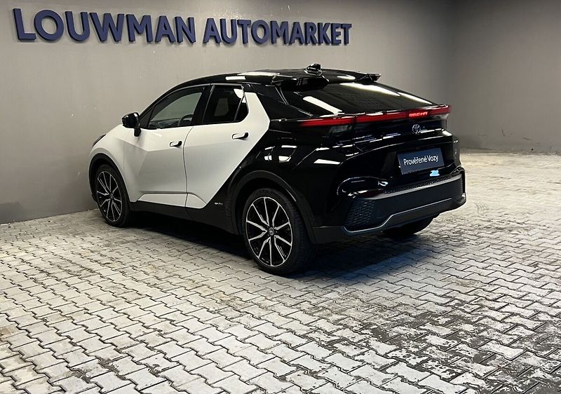 Toyota C-HR 2,0 Hybrid AT GR SPORT PREMIER - fotka 17 z 18