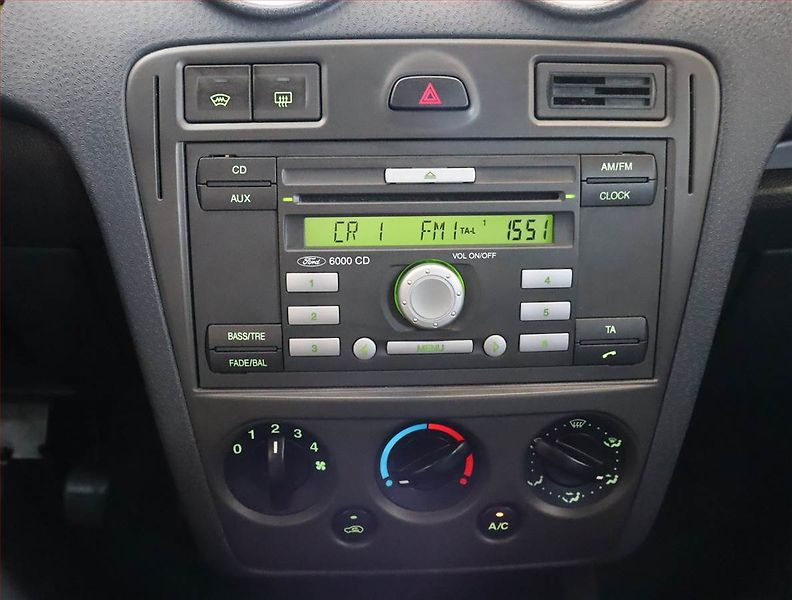 Ford Fusion (2008) 1.4, po STK, plně pojízdný - fotka 12 z 16