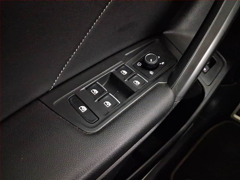 Volkswagen Tiguan Allspace (2022) R-Line 2.0 TDI - fotka 19 z 25
