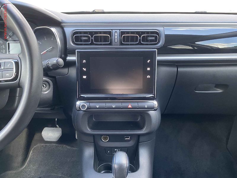 Citroën C3 (2019) 1.2 PT, Shine, AT, navi - fotka 12 z 15