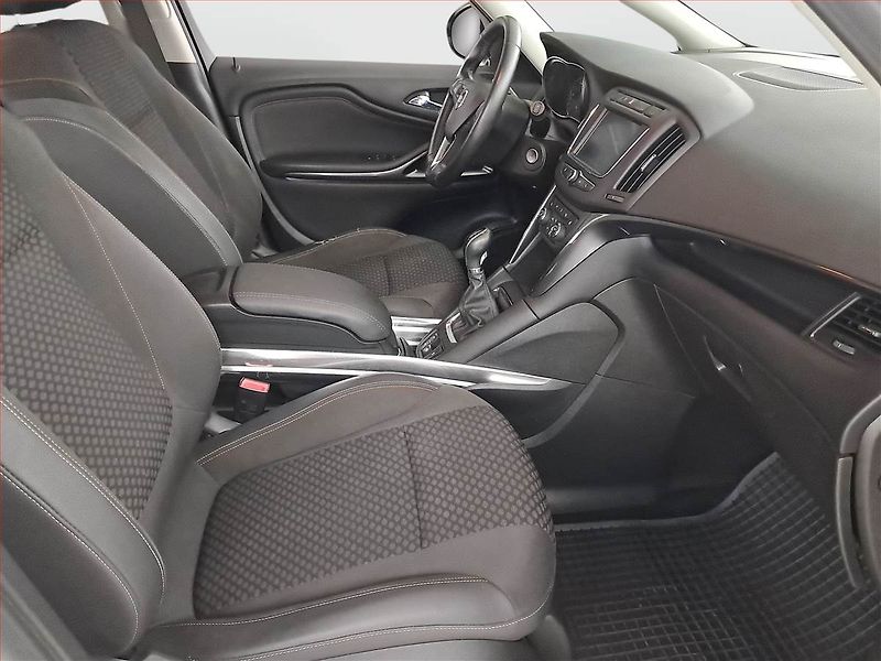 Opel Zafira (2019) 2.0 CDTI, 7 míst, Serv.kniha - fotka 9 z 21