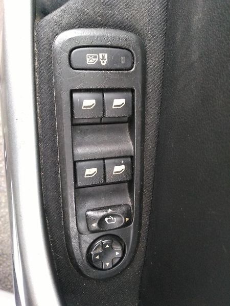 Peugeot 308 1,6 HDI  /68 kW/ - fotka 11 z 29