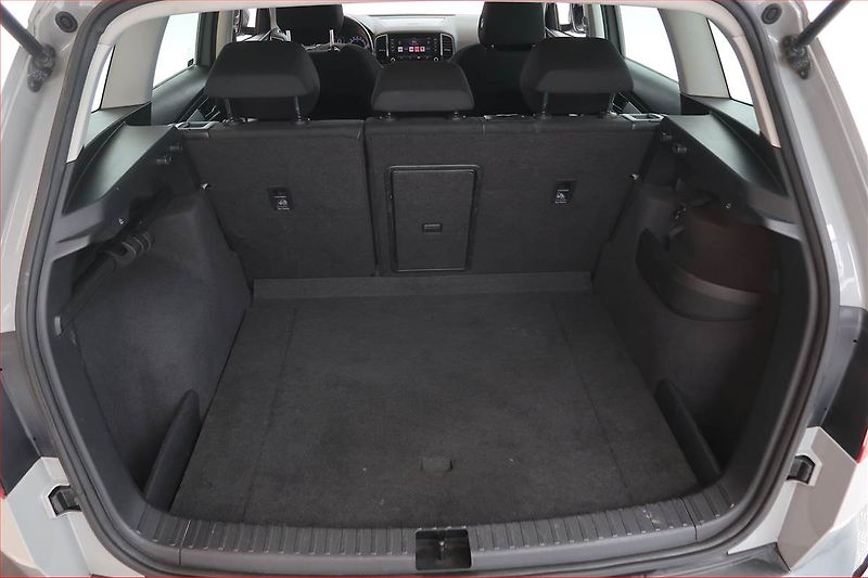 Audi A4 (2009) 2.0 TDI, Xenony, Tempomat - fotka 11 z 15