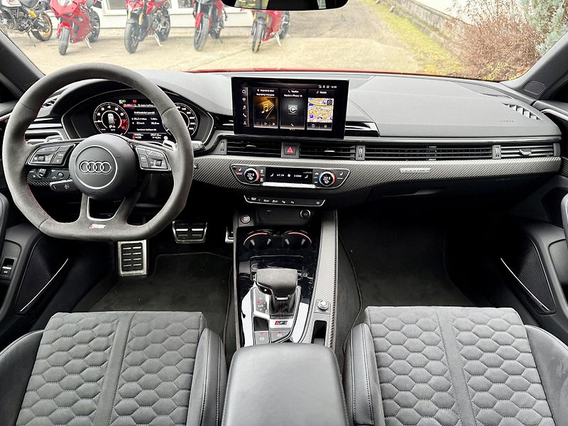 Audi RS 4 Avant competition ZÁRUKA 2029 - fotka 10 z 16