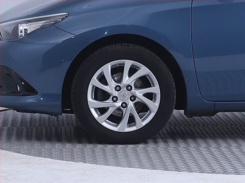 Toyota Auris (2018) 1.6 Valvematic, Serv.kniha - fotka 14 z 15