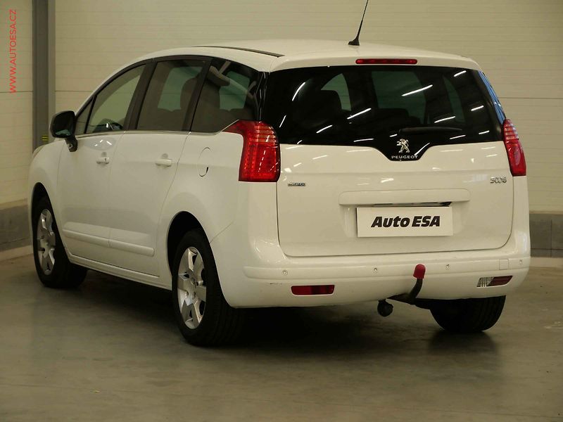 Peugeot 5008 (2015) 1.6HDi, ČR, AT, headUP - fotka 6 z 22