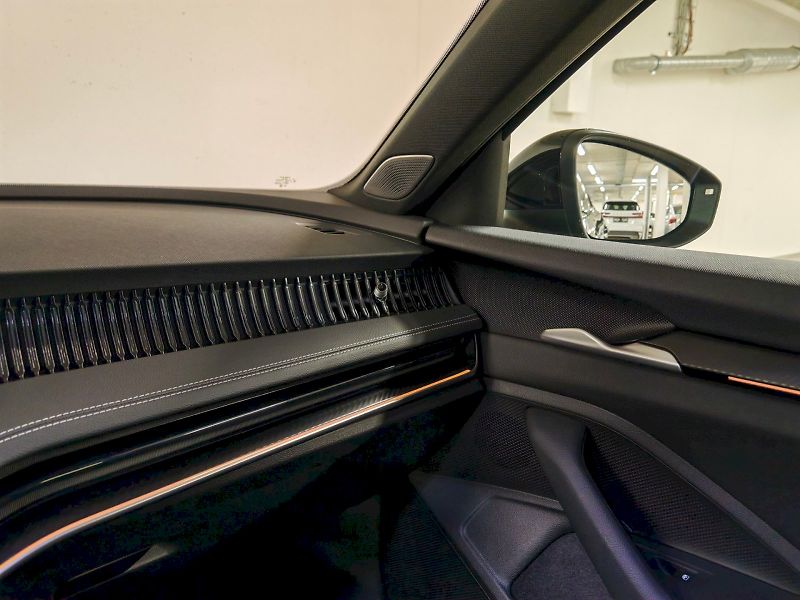 Škoda Superb (2025) 2.0 TDI 142 kW DSG 4x4 Sportli - fotka 6 z 35