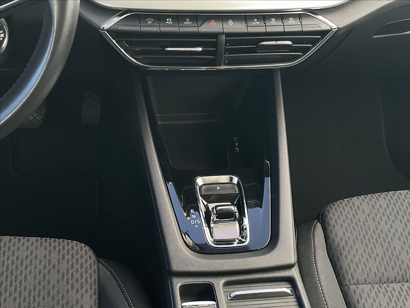 Škoda Octavia 2,0 TDI DSG Style Plus ACC - fotka 13 z 24