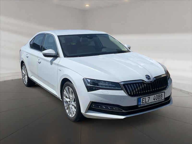 Škoda Superb 1,4 PHEV 160 L&K DSG - fotka 1 z 11