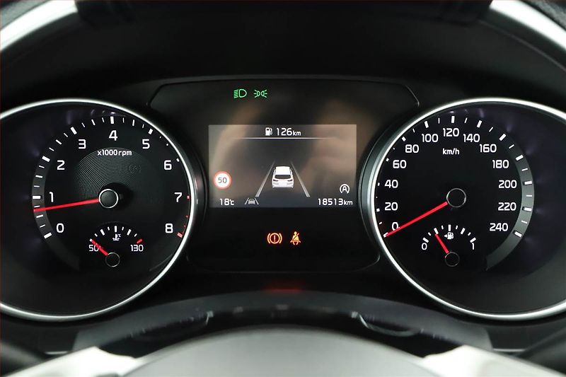 Kia Ceed (2024) 1.5 T-GDI - fotka 11 z 18