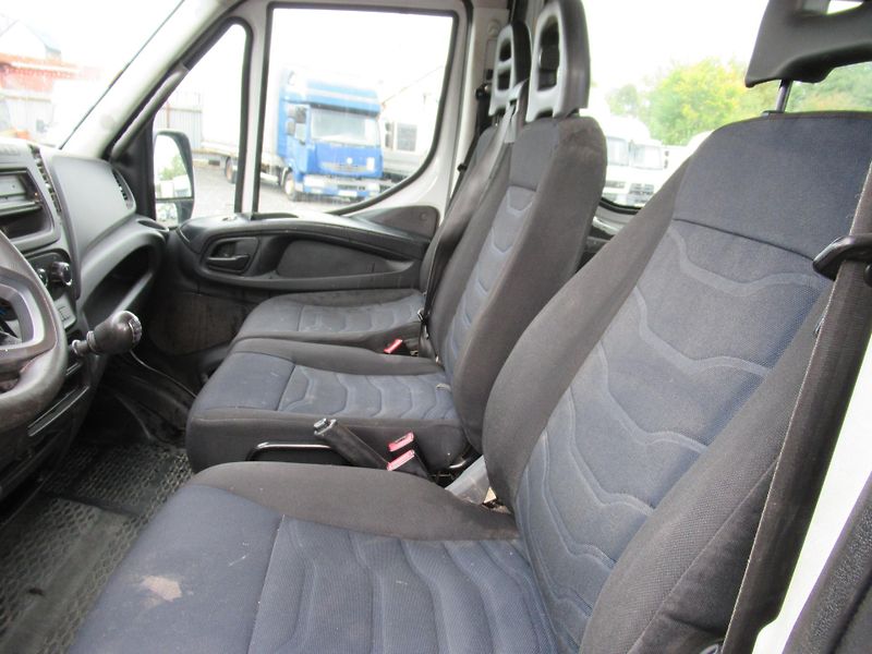 Iveco Daily (2017) 35S18 MAXI 7míst - fotka 7 z 13