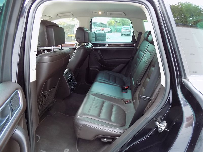 Volkswagen Touareg (2010) 3.0TDI/4x4/Chl.sedačky/LED/ - fotka 11 z 43