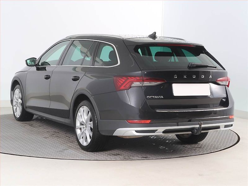 Škoda Octavia (2022) Scout 2.0 TDI - fotka 4 z 17