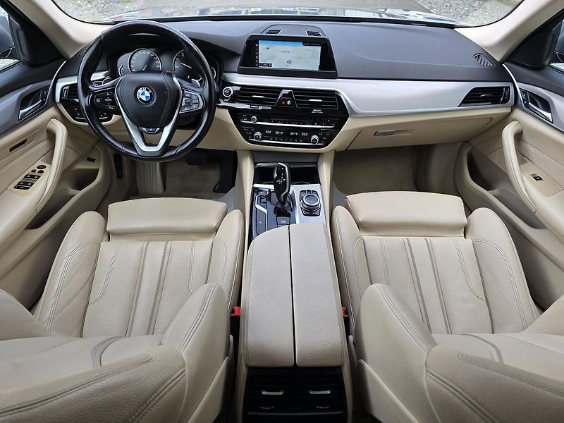BMW Řada 5 530i 185kW XDRIVE LUXURY - DPH - fotka 7 z 47