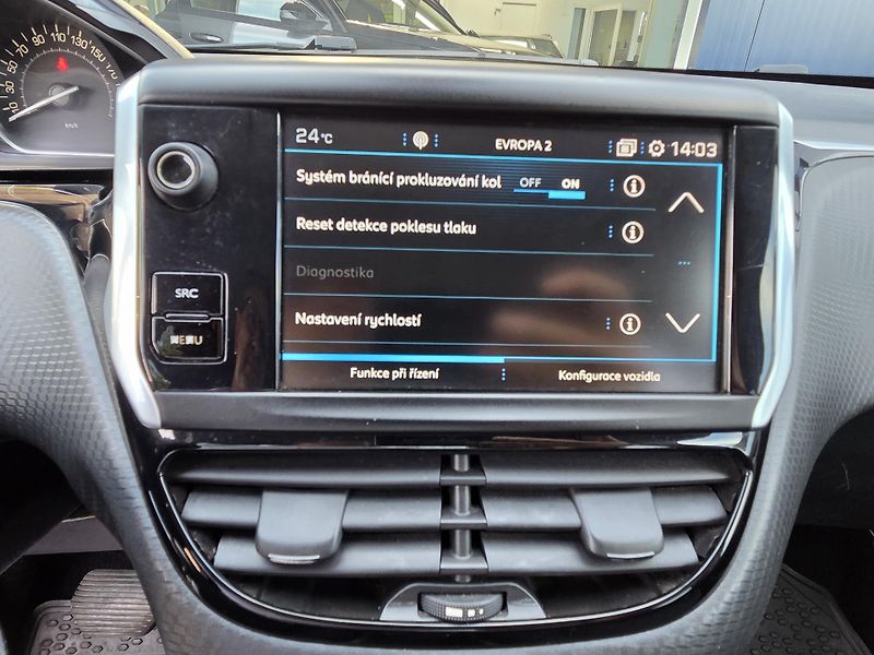 Peugeot 2008 (2019) 1.2 PT 110 ALLURE EAT6 - fotka 20 z 25