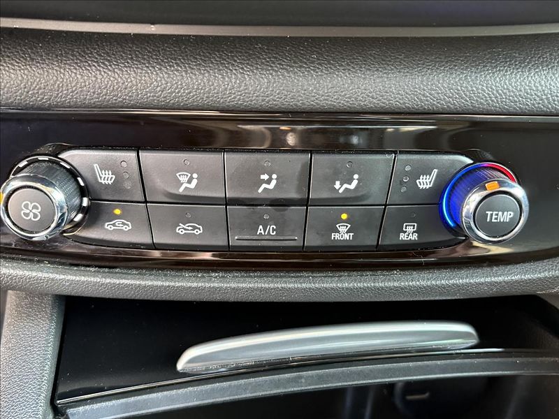 Opel Insignia 1,6 CDTi100kW,Led,Nové rozvody - fotka 13 z 39