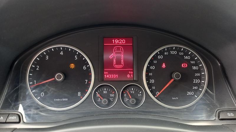 Volkswagen Tiguan (2008) SPORT  1.4 Tsi  4x4    - fotka 9 z 34