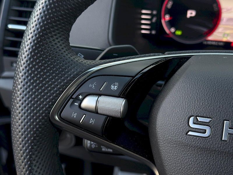 Škoda Karoq (2025) 1.5 TSI 110 kW DSG SportLine - fotka 13 z 26