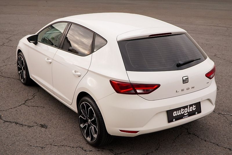 Seat Leon 1.4 TSI STYLE nové rozvody - fotka 11 z 33
